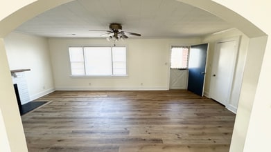 3817 King St in New Bern, NC - Foto de edificio - Building Photo