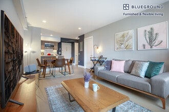 311 W 50th St in New York, NY - Building Photo - Building Photo