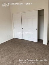 3242 Bentgrass Dr in Sparks, NV - Building Photo - Building Photo