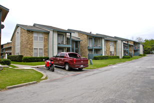 Autumn Brook Apartments in Dallas, TX - Foto de edificio - Building Photo