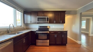 62 Billings Ave, Unit 2 in Medford, MA - Building Photo - Building Photo