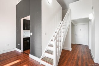 1 Landmark Sq in Port Chester, NY - Building Photo - Building Photo