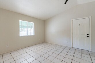Paradise Valley Apartments in Phoenix, AZ - Building Photo - Floor Plan