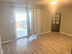 13041 W Ohio Ave in Lakewood, CO - Foto de edificio - Building Photo