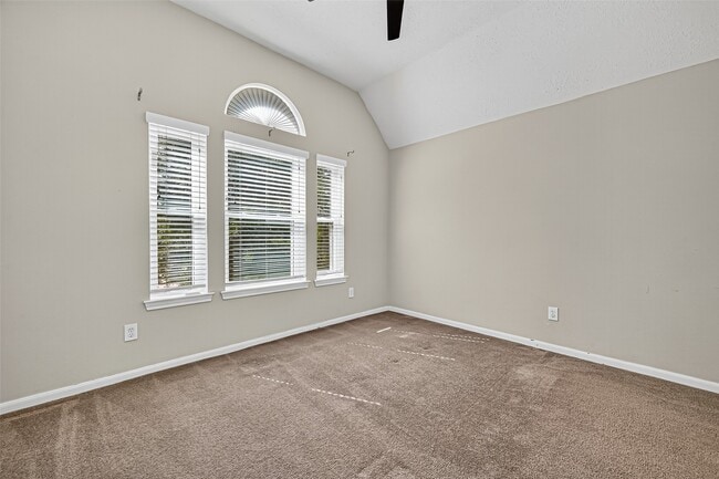 property at 11603 Oak Lake Park Dr