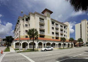 Villas Godoy in Miami, FL - Building Photo - Building Photo