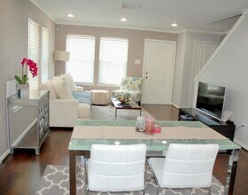 1620 Saulnier St in Houston, TX - Building Photo - Building Photo