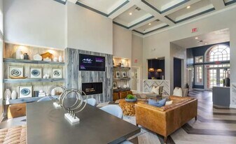 9750 Windwater Dr in Houston, TX - Building Photo