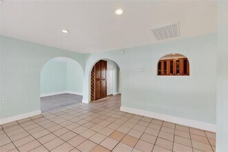 409 Dewitt St in Wilmer, TX - Building Photo - Building Photo