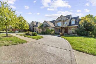 5508 Rock Valley Way in Louisville, KY - Building Photo - Building Photo