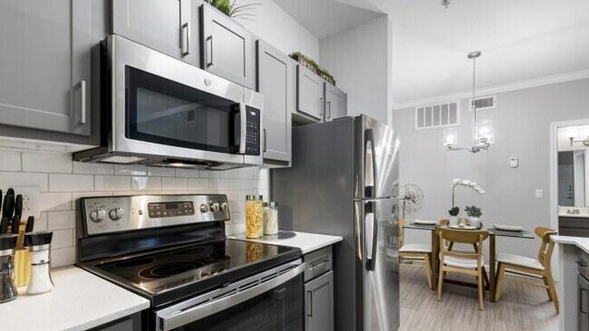 property at 2920 Shadowbriar Dr