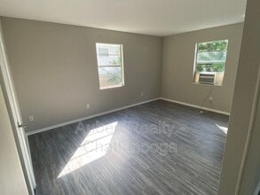 832 Sylvan Ave in Chattanooga, TN - Building Photo - Building Photo