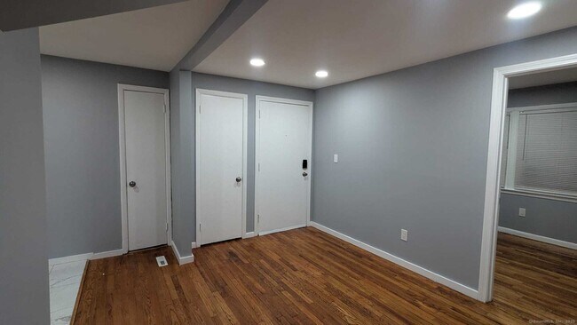 93 -97 Judith Terrace-Unit -5b in New Haven, CT - Building Photo - Building Photo