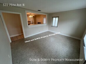 531 75th Ave N in St. Petersburg, FL - Building Photo - Building Photo