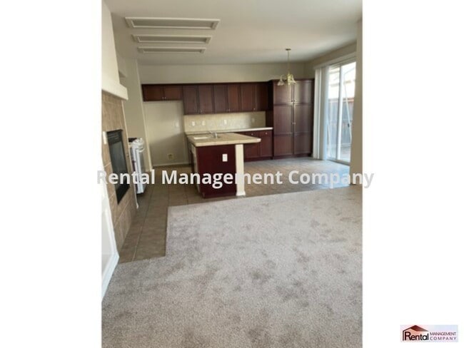 4020 W Fig Tree Ln in Fresno, CA - Building Photo - Building Photo