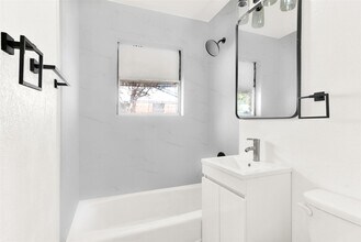 9724 Windburn Dr in Plano, TX - Building Photo - Building Photo