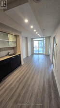 25-1225 Capreol Ct in Toronto, ON - Building Photo - Building Photo