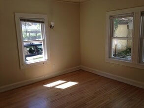 1830 E Kenwood Blvd in Milwaukee, WI - Building Photo - Building Photo