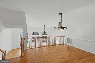 5705 Governors Pond Cir in Alexandria, VA - Building Photo - Building Photo