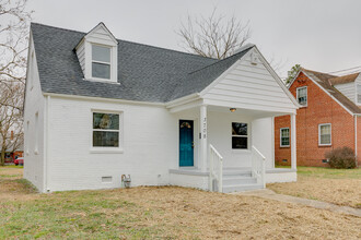 3708 Moody Ave in Richmond, VA - Foto de edificio - Building Photo