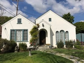 325 S Berkeley Ave, Unit Main House in Pasadena, CA - Building Photo