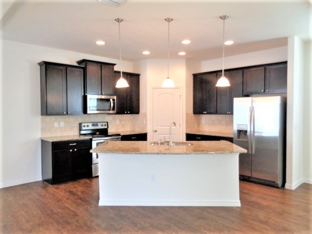 11850 Thicket Wood Dr in Riverview, FL - Building Photo - Building Photo