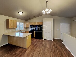 2098 Blossom St in Eagle Mountain, UT - Building Photo - Building Photo