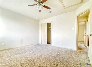 723 Spectrum Dr in New Braunfels, TX - Building Photo - Building Photo