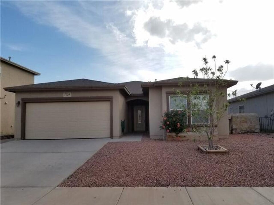 7124 Mesquite Tree Ln in El Paso, TX - Building Photo