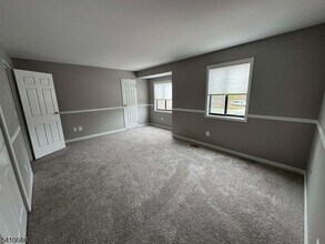 85 Shady Ln in Hamburg, NJ - Building Photo - Building Photo