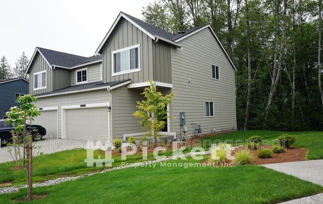 6477 Hornet Cir NE in Bremerton, WA - Building Photo - Building Photo