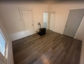 104 Rodney St, Unit 1 in Worcester, MA - Building Photo - Building Photo