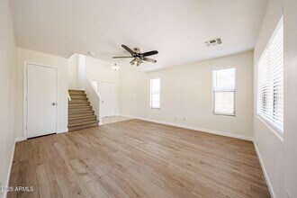7315 W Fleetwood Ln in Glendale, AZ - Foto de edificio - Building Photo