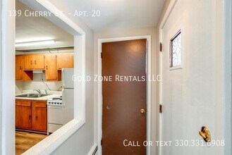 139 Cherry St in Kent, OH - Building Photo - Building Photo