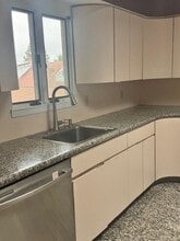 10 Regent St in Hicksville, NY - Building Photo - Building Photo