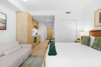 11 NE 6th St, Unit SI ID1380770P in Miami, FL - Foto de edificio - Building Photo