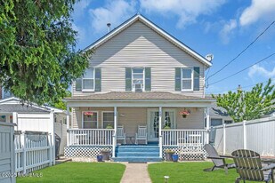 608 Lareine Ave in Bradley Beach, NJ - Building Photo