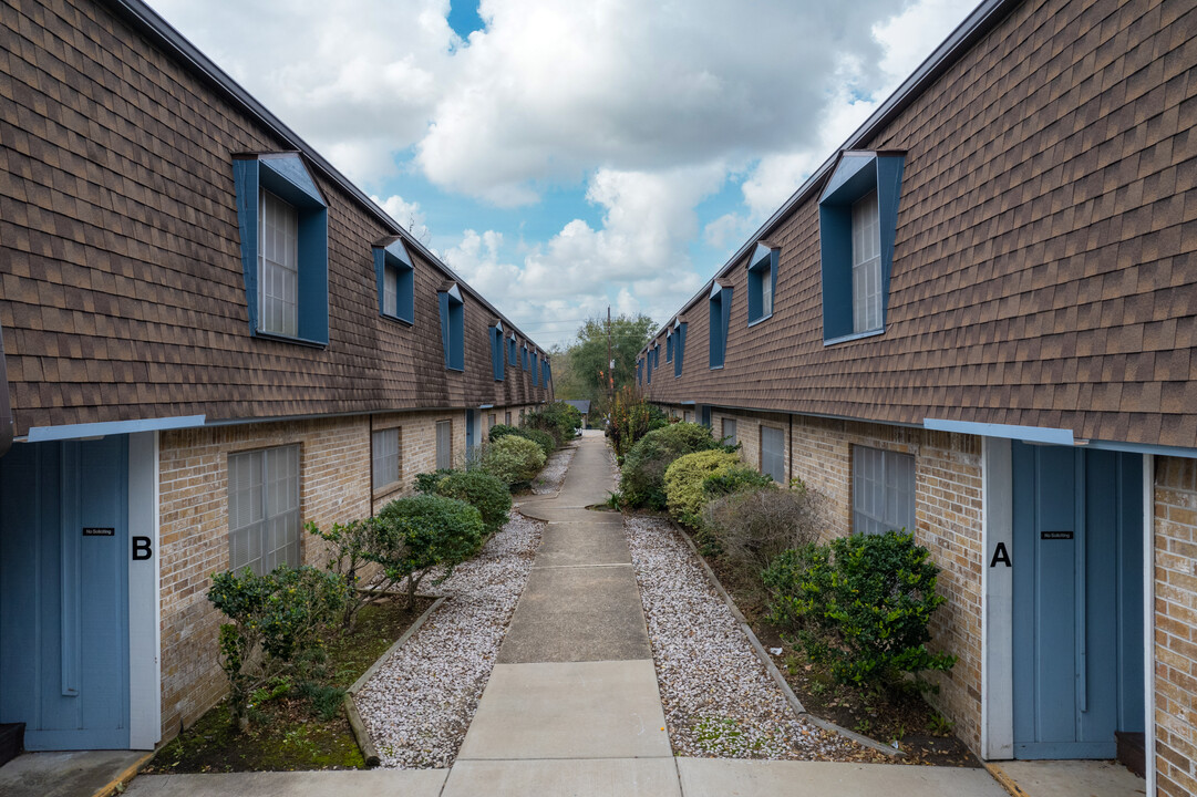 Live Oak in Huntsville, TX - Foto de edificio