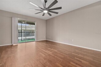 14468 Reuter Strasse Cir, Unit 508 in Tampa, FL - Foto de edificio - Building Photo