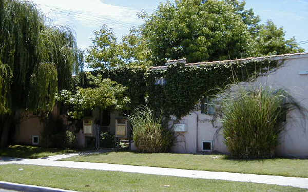 245-247 6th Ave in Venice, CA - Foto de edificio