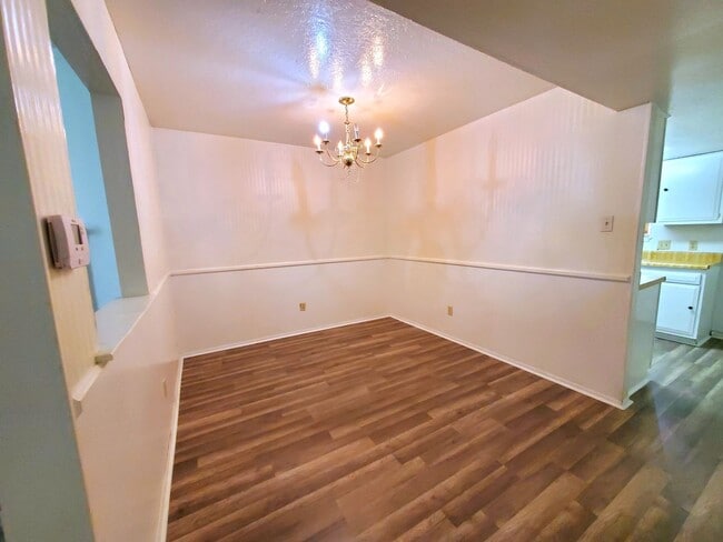 2700 N 16th St in Beaumont, TX - Building Photo - Building Photo