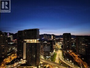 1033 Marinaside Crescent in Vancouver, BC - Building Photo - Building Photo