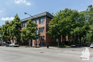 3852 N Southport Ave, Unit 3856-3 in Chicago, IL - Building Photo
