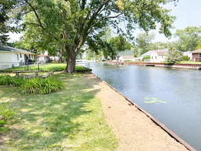 35381 Dern Dr in Rockwood, MI - Foto de edificio - Building Photo