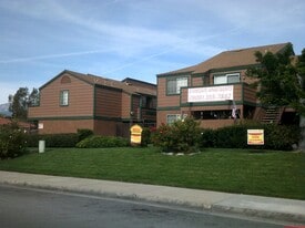 Stonegate in Fontana, CA - Building Photo