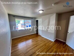 132 NE Liberty Ave in Gresham, OR - Building Photo - Building Photo