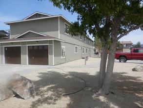 1250 Newlands Dr W in Fernley, NV - Building Photo - Building Photo