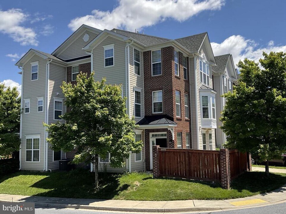117 Leather Fern Way in Frederick, MD - Foto de edificio