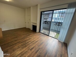 14520 Plummer St in Los Angeles, CA - Building Photo - Building Photo