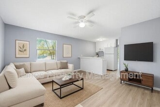 905 Chimneys Ln in Albemarle, NC - Building Photo - Building Photo